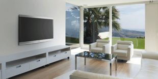 The right time to buy a flat screen television? The right time to buy a flat screen television?
